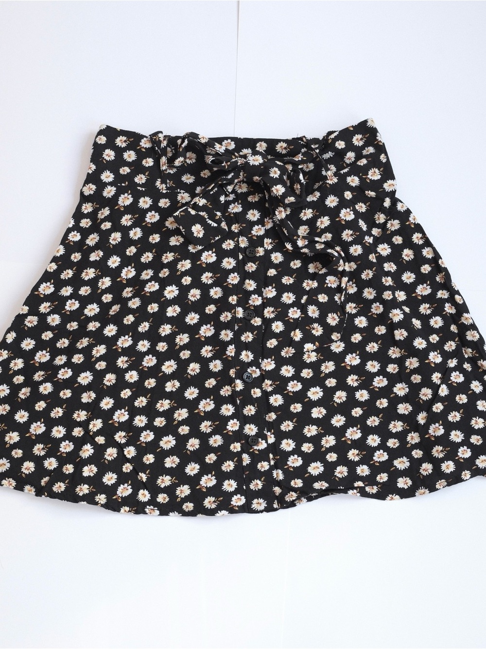 Love, Fire Black & White Floral Mini Skirt - Size Medium